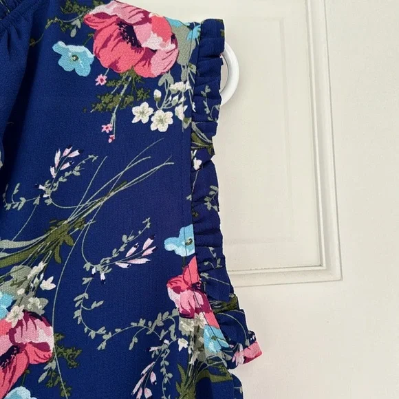 WAYF top size S blue pink floral ruffle trim sleeveless blouse shirt - Picture 5 of 7